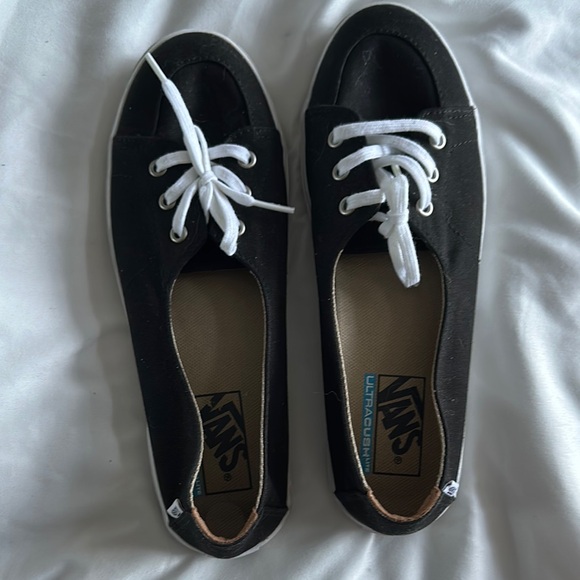 Vans Women's Black Canvas Shoes - Picture 2 of 5